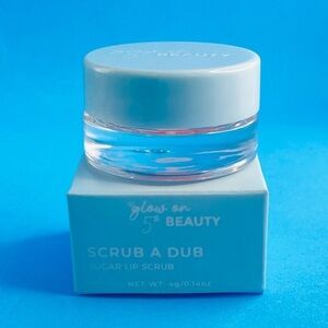 Scrub a Dub Sugar Lip Scrub
Glow on 5 Beauty
BRAND NEW IN BOX